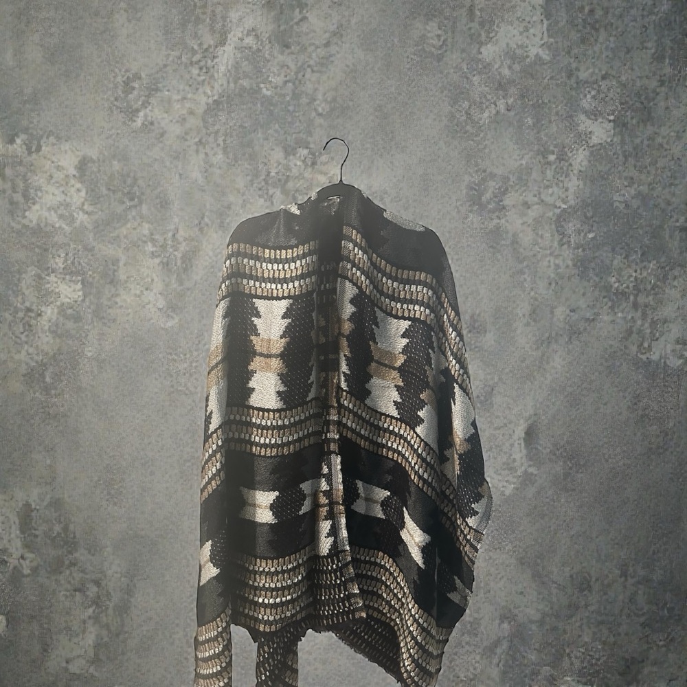 Chic Black and Tan Women's Cape